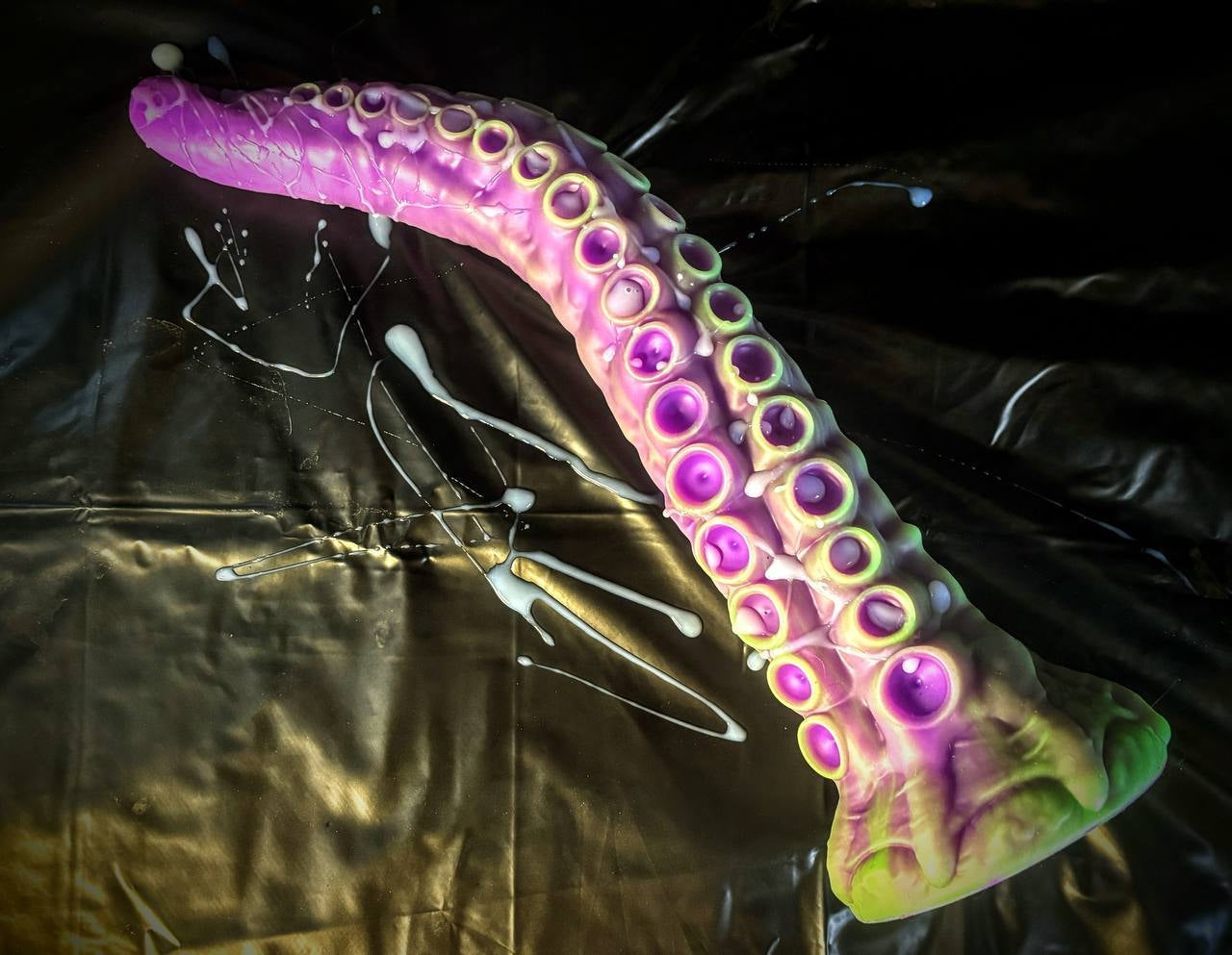 Nothosaur ALLA Tentakel-Dildo im Test: Wenn Fantasie Realität wird